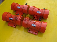 YZS振動(dòng)電機(jī):激振能力強(qiáng)，拆卸方便。